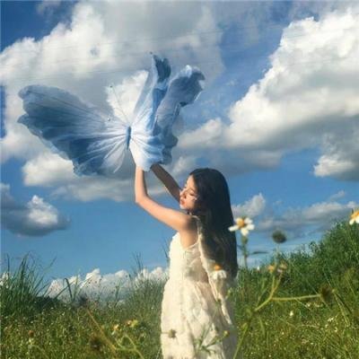 带剑的小孩